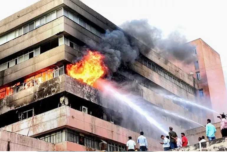 Fire Engulfs Satpura Bhawan in Bhopal: Government Documents at Risk, IAF Assistance Sought